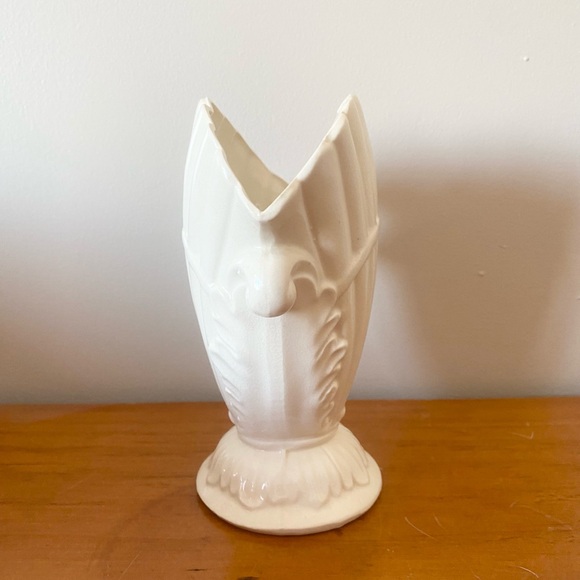 Hand Painted Japanese Vase - Picture 2 of 7